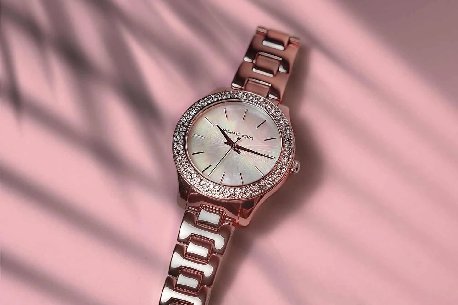 Mua Đồng Hồ Michael Kors Ở Đâu Để Tránh Hàng Giả?